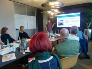 Zukunftswerkstatt Nachhaltige Finanzberatung 2023 in Hamburg Vortrag Dr. Hanne Roggemann